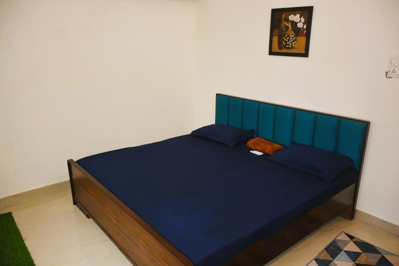 Blue Beds Homestay, Exotic 2Bhk Ac House 자발푸르 외부 사진